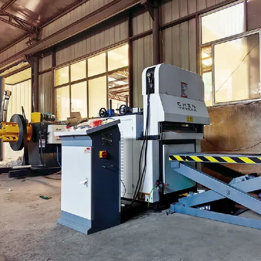 آلات التسوية مقابل. تقنيات المعالجة السطحية الأخرى: نظرة عامة مقارنة